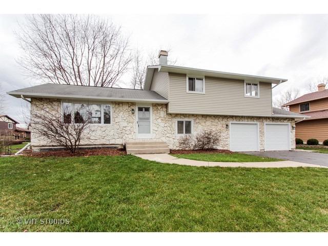 522 Pine Grove Ave., Gurnee, IL 60031