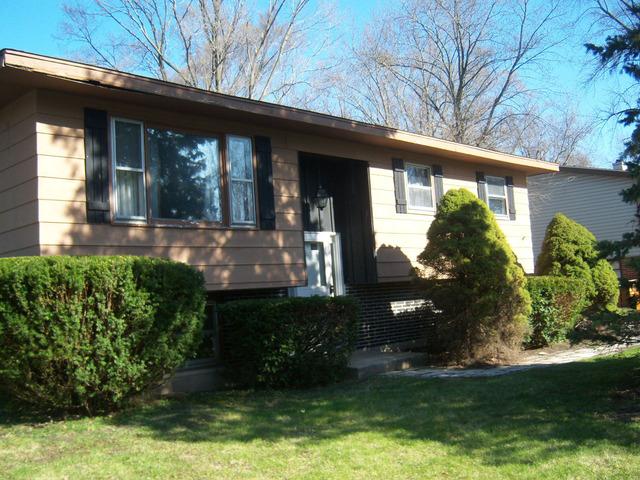 1614 Meadow Ln., Mchenry, IL 60050