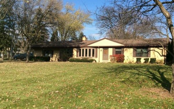 21 Lynn Dr., Hawthorn Woods, IL 60047