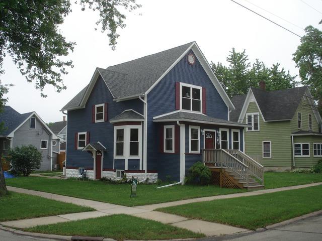 903 Grove St., Dekalb, IL 60115
