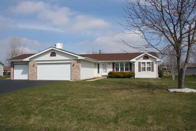 415 Hickory Dr., Davis Junction, IL 61020