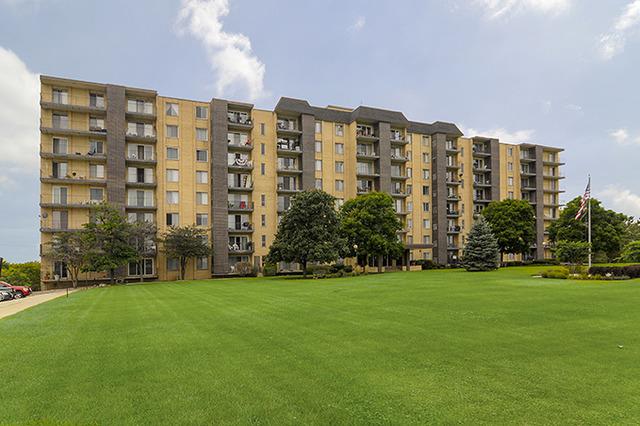 5400 Walnut Ave. #713, Downers Grove, IL 60515