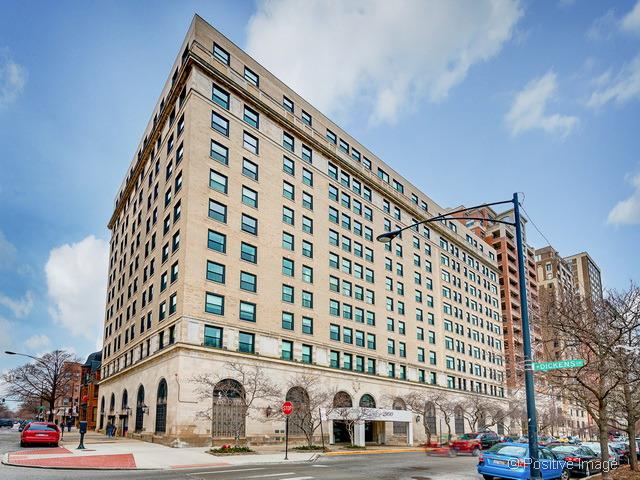 2100 N Lincoln Park West Ave. #8BS, Chicago, IL 60614