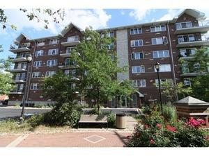 8030 Riverwalk Dr. #4E, Lyons, IL 60534