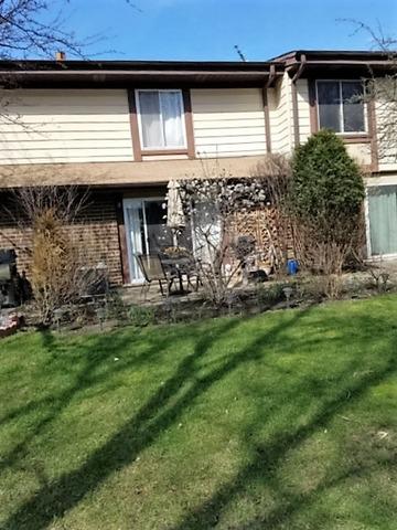 9 Cour Michele Ct., Palos Hills, IL 60465
