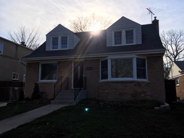 924 Jeannette St., Des Plaines, IL 60016