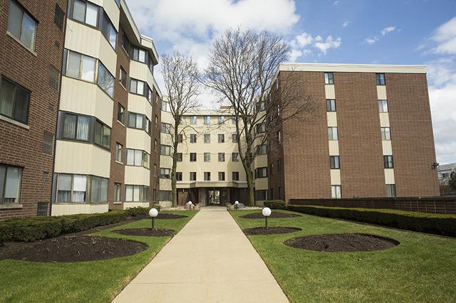 5500 Lincoln Ave. #400W, Morton Grove, IL 60053