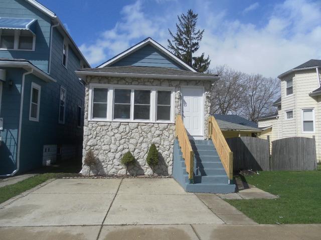 1704 S 6th Ave., Maywood, IL 60153