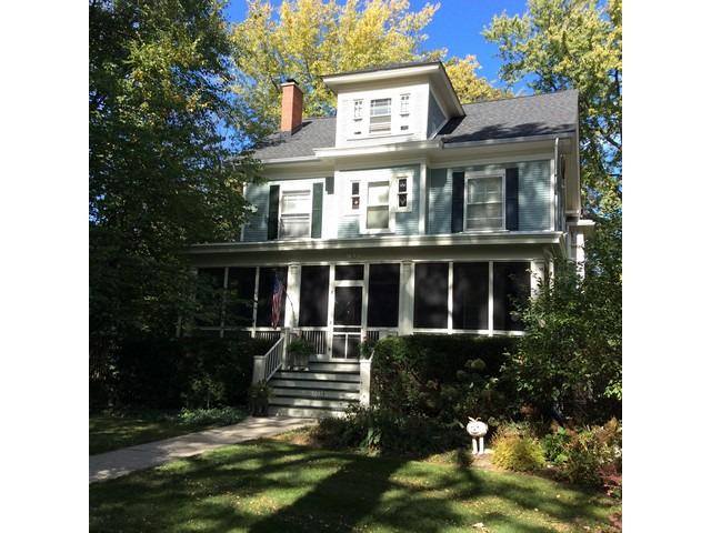 1034 Elmwood Ave., Wilmette, IL 60091