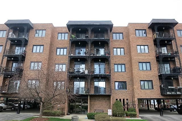 9382 Landings Ln. #403, Des Plaines, IL 60016