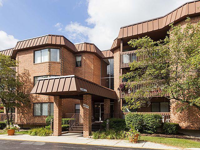 6425 Clarendon Hills Rd. #311, Willowbrook, IL 60527