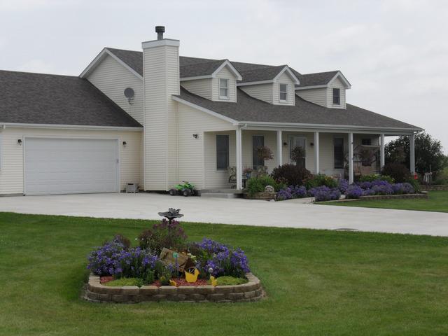 3958 E 2259th Rd., Serena, IL 60549