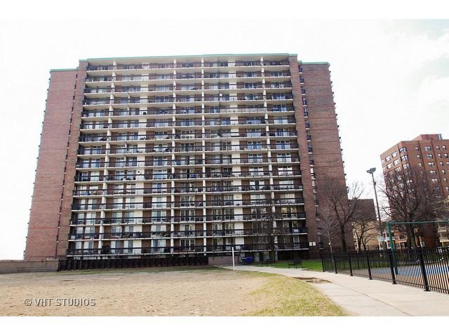 5901 N Sheridan Rd. #16H, Chicago, IL 60660