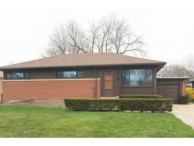 714 W Dresser Dr., Mount Prospect, IL 60056