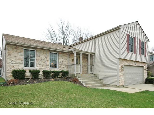 2193 Hitching Post Ln., Schaumburg, IL 60194