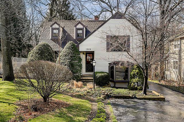 1909 Curtiss St., Downers Grove, IL 60515