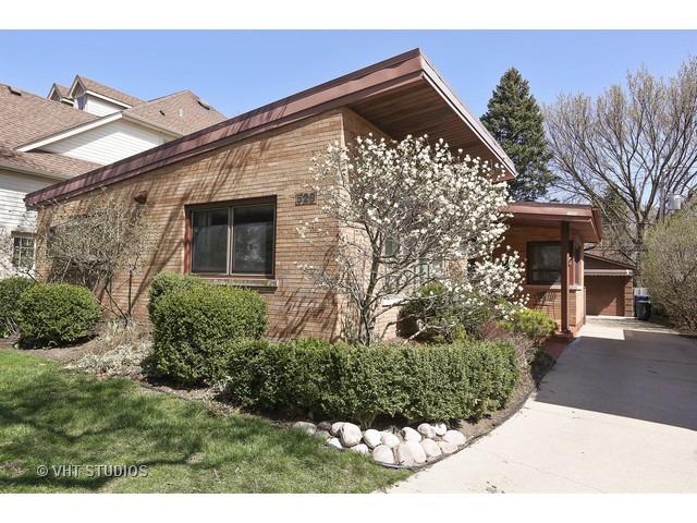 529 S Ashland Ave., La Grange, IL 60525