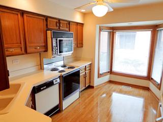 19W246 Gloucester Way, Oak Brook, IL 60523