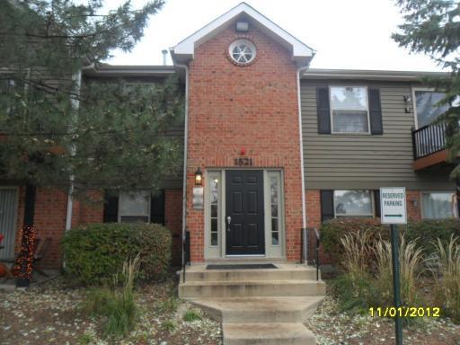 1521 Raymond Dr. #203, Naperville, IL 60563