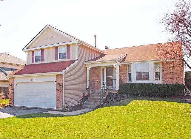 2011 Glenmoor Dr., West Dundee, IL 60118