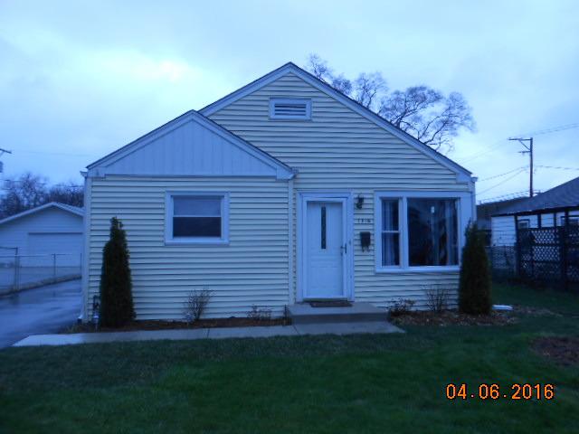 7216 W 113th St., Worth, IL 60482