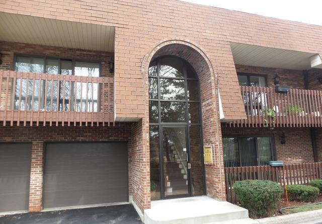 6325 Clarendon Hills Rd. #9, Willowbrook, IL 60527