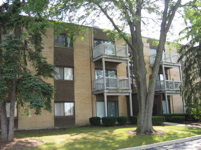 15 Piper Ln. #301, Prospect Heights, IL 60070