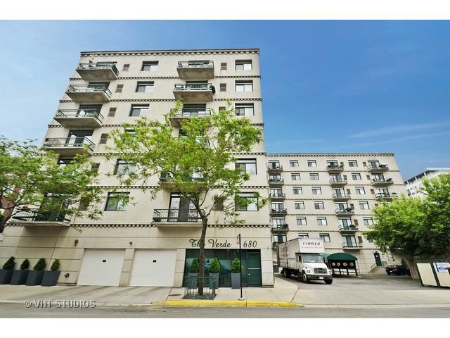 680 N Green St. #303, Chicago, IL 60642