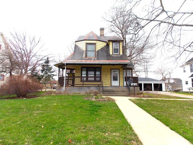 26 N West Ave., Freeport, IL 61032