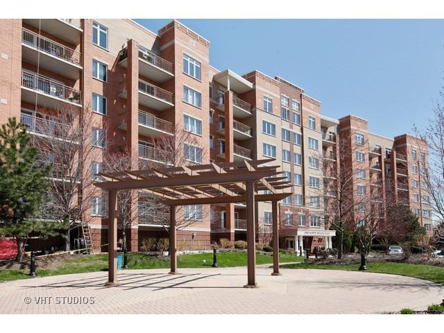 1 N Beacon Pl. #505, La Grange, IL 60525