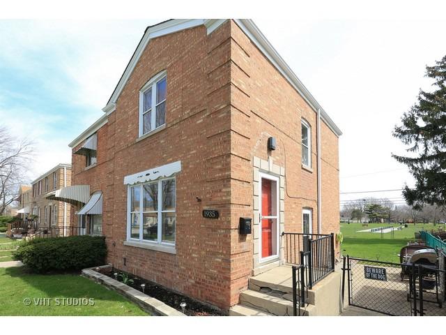 1935 Illinois St., Des Plaines, IL 60018