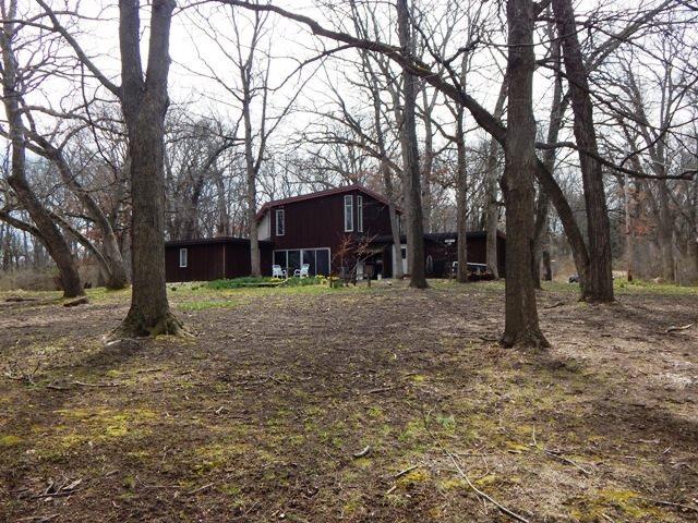 7450 Kinnikinnick Dr., Roscoe, IL 61073