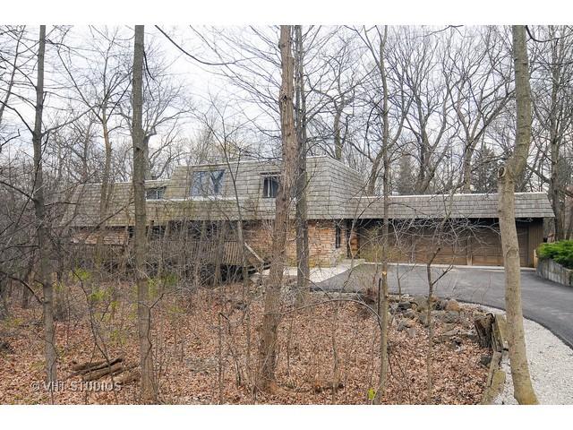 32433 N Forest Dr., Grayslake, IL 60030