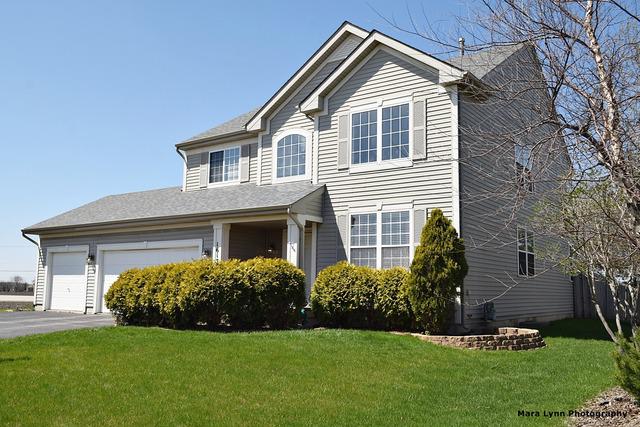 1613 Hartsburg Ln., North Aurora, IL 60542