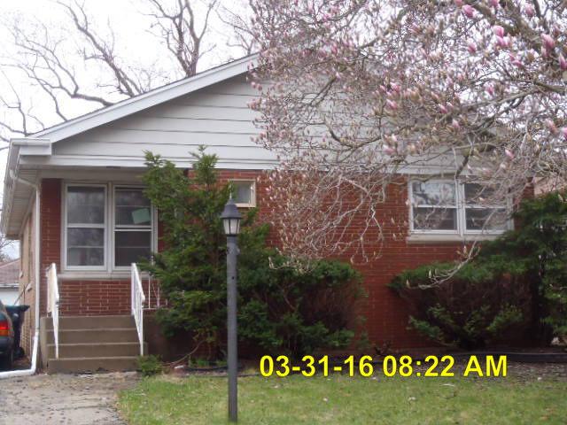 10241 S Trumbull Ave., Evergreen Park, IL 60805