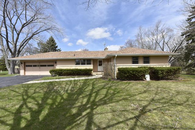 5654 Hanssen Rd., Gurnee, IL 60031