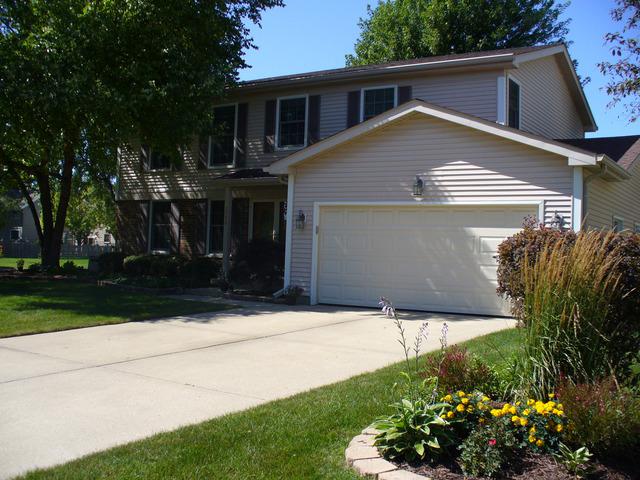 1068 Plum Tree Dr., Crystal Lake, IL 60014