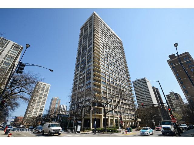 88 W Schiller St. #706, Chicago, IL 60610