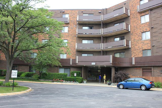 850 Wellington Ave. #207, Elk Grove Village, IL 60007
