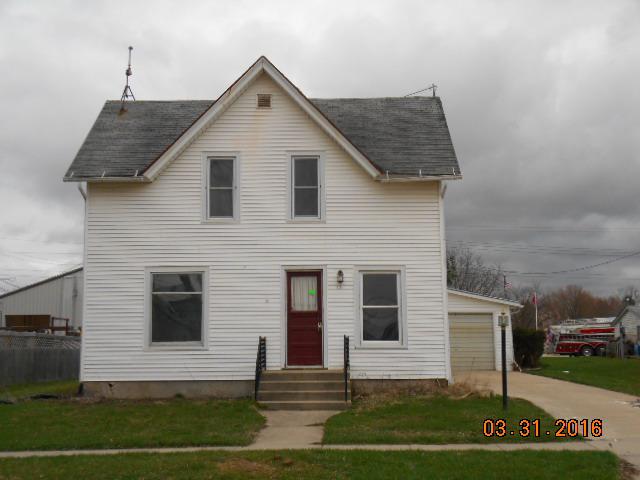13 S Chestnut St., Shannon, IL 61078