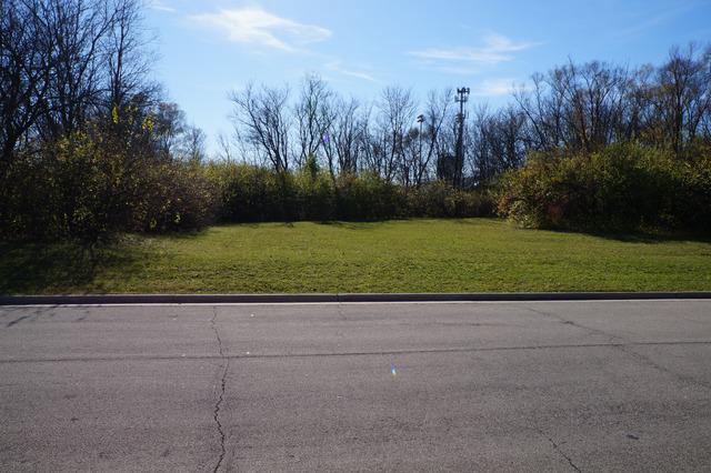 5573 Northcliffe Ln., Rockford, IL 61114