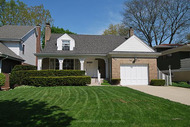 925 S Brainard Ave., La Grange, IL 60525