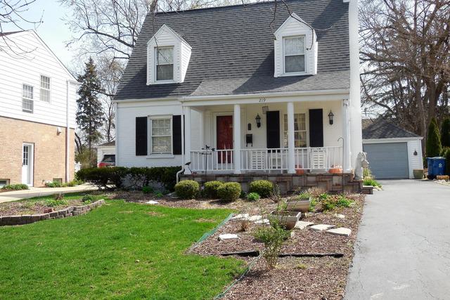 219 Walker Ave., Clarendon Hills, IL 60514