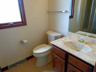 1700 Pebble Beach Dr., Hoffman Estates, IL 60169
