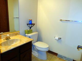 1700 Pebble Beach Dr., Hoffman Estates, IL 60169