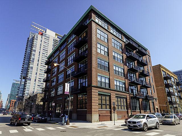 817 W Washington Blvd. #402, Chicago, IL 60607