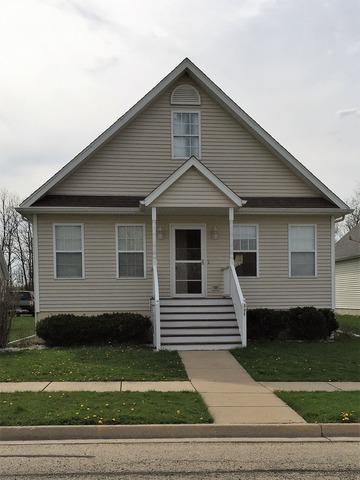 302 S 8th St., Kirkland, IL 60146