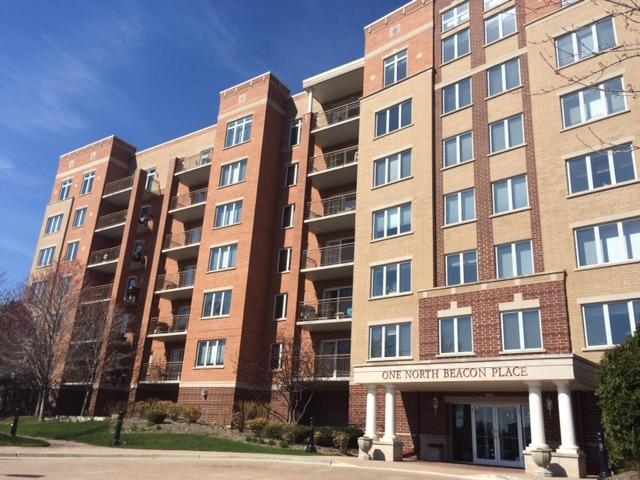 1 N Beacon Pl. #405, La Grange, IL 60525
