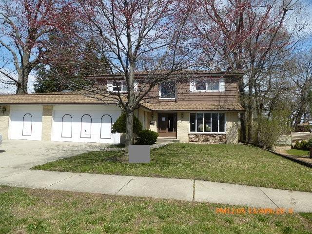 5242 Crain St., Skokie, IL 60077