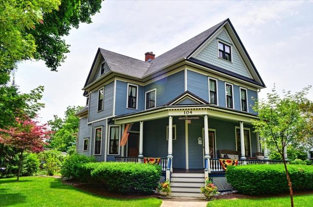 104 S Wright St., Naperville, IL 60540